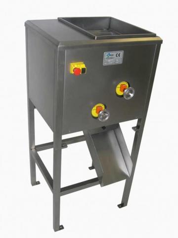 Trituradora F-T trituradora F-T ; máquina para triturar frutos secos ; trituradora de frutos secos