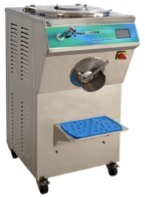La mantecadora es una de las maquinas esenciales para montar una heladeria. Esta maquina de helados está dipsonible en MEJISA, fabricantes de maquinaria para heladerias.